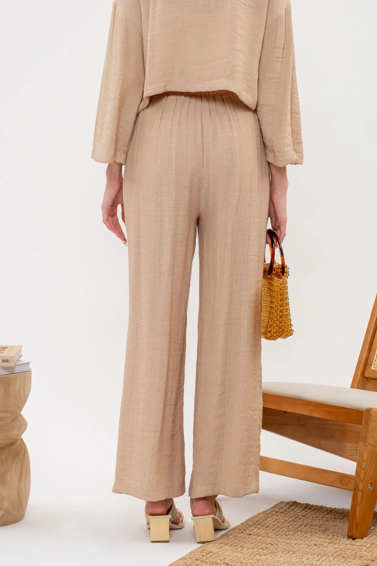 Lightweight High Rise Wide Leg Pants