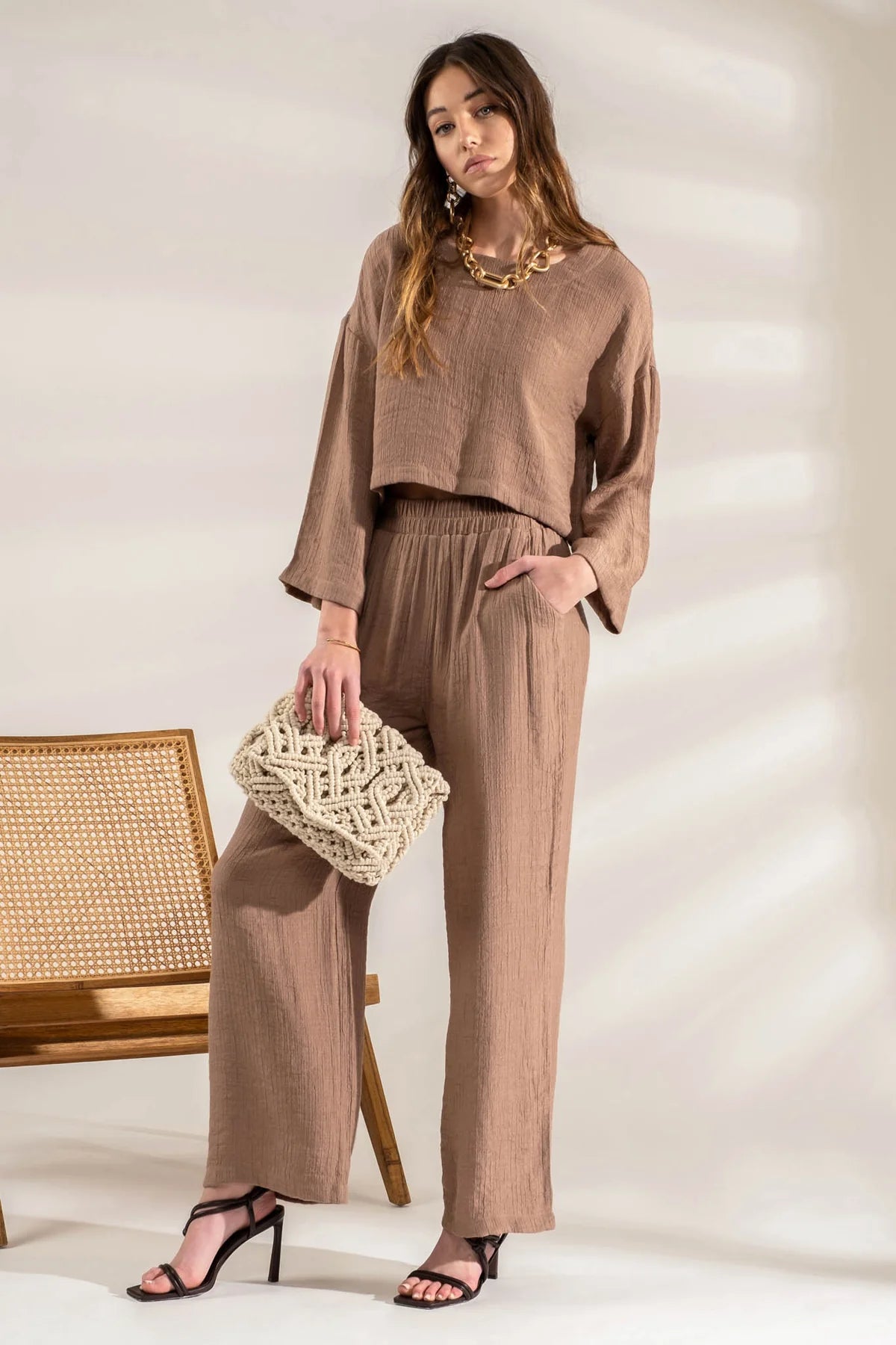 Lightweight High Rise Wide Leg Pants