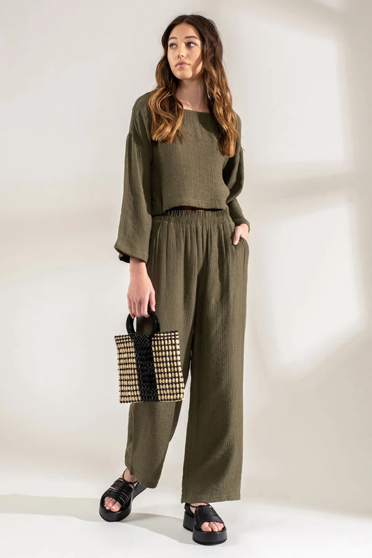 Lightweight High Rise Wide Leg Pants