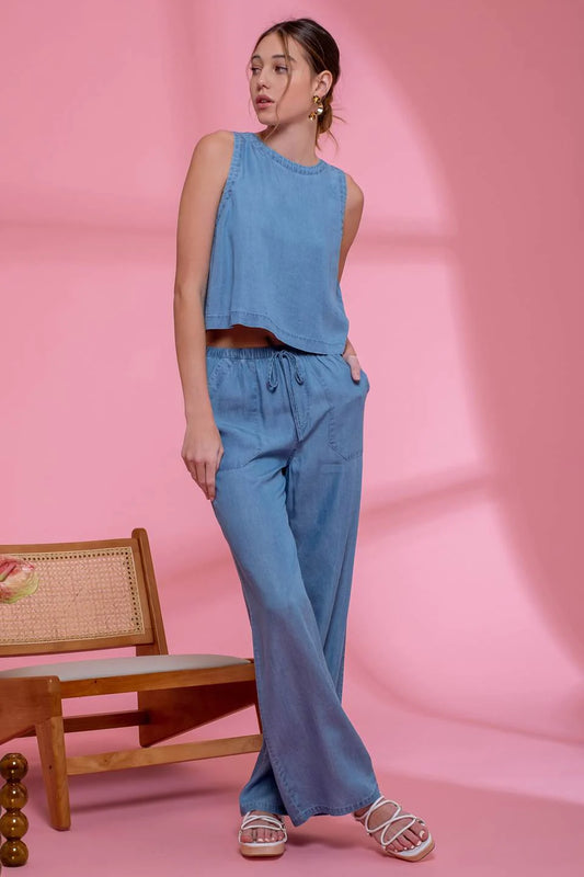 Back Button Sleeveless Chambray Tank