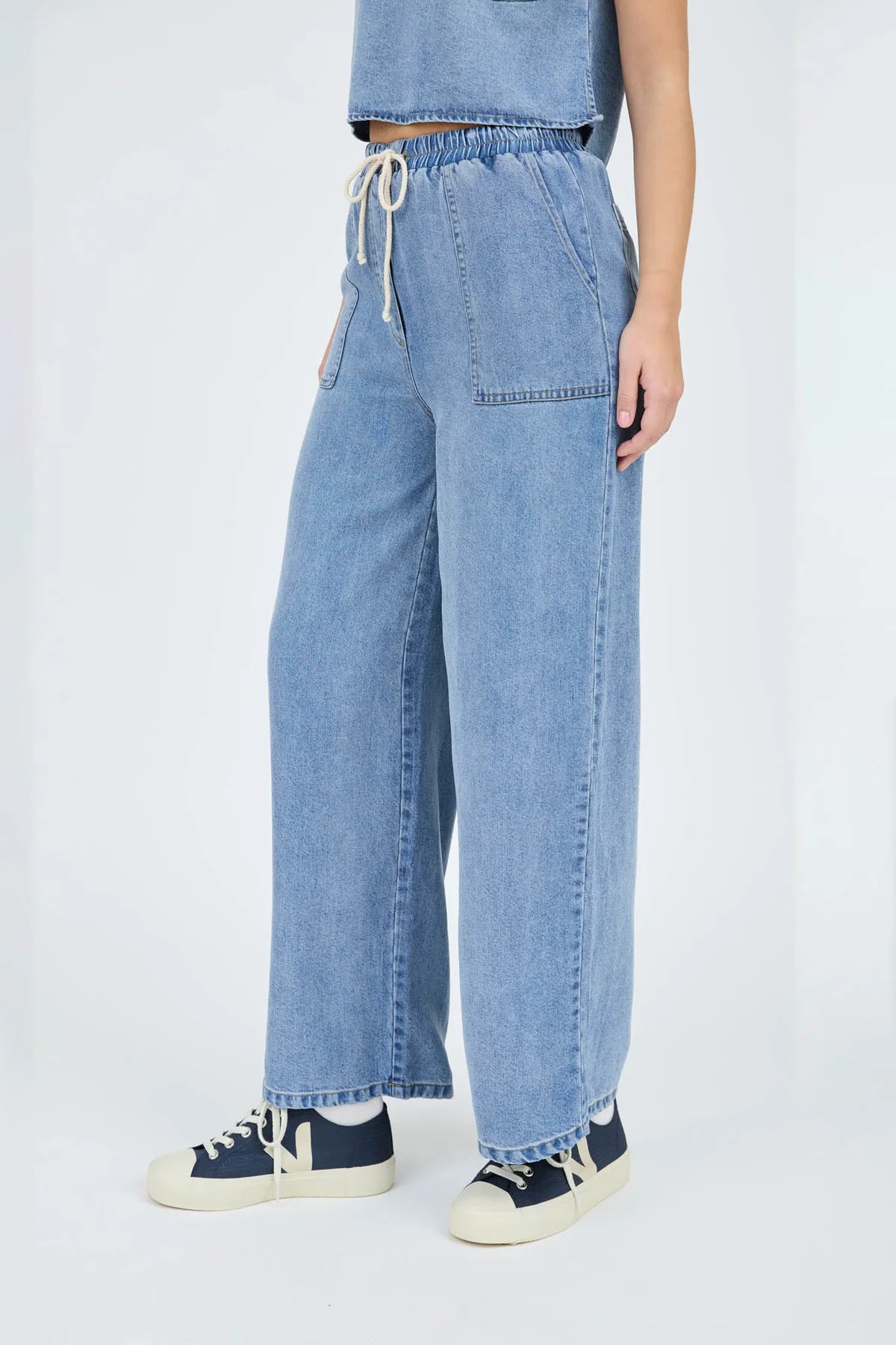 Elastic Waist Chambray Wide Leg Pant