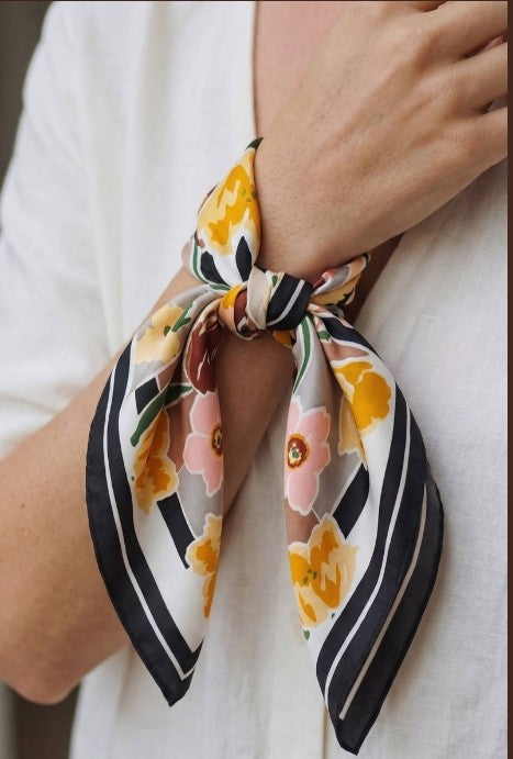 Abstract Floral Print Bandana Scarf
