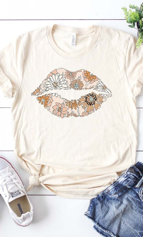 Retro Daisy Lips Graphic Tee