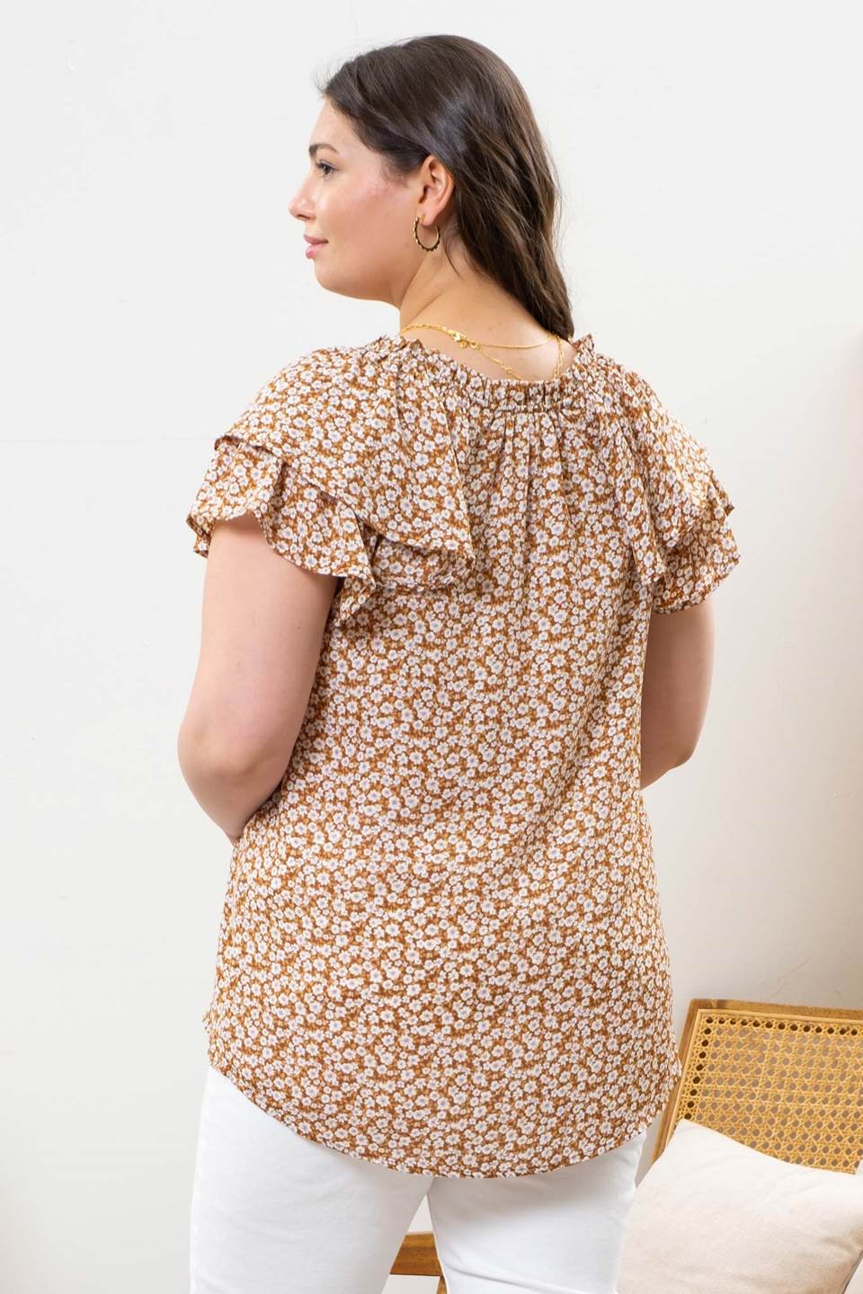 Curvy Floral Layered Sleeve Top