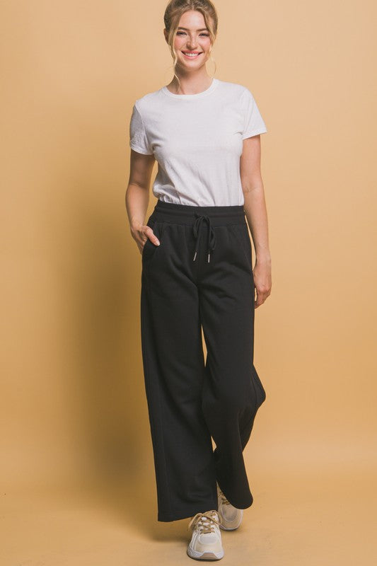 Wide Leg Sweatpant