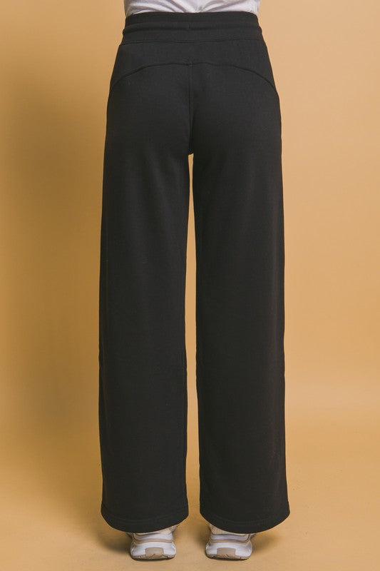 Wide Leg Sweatpant