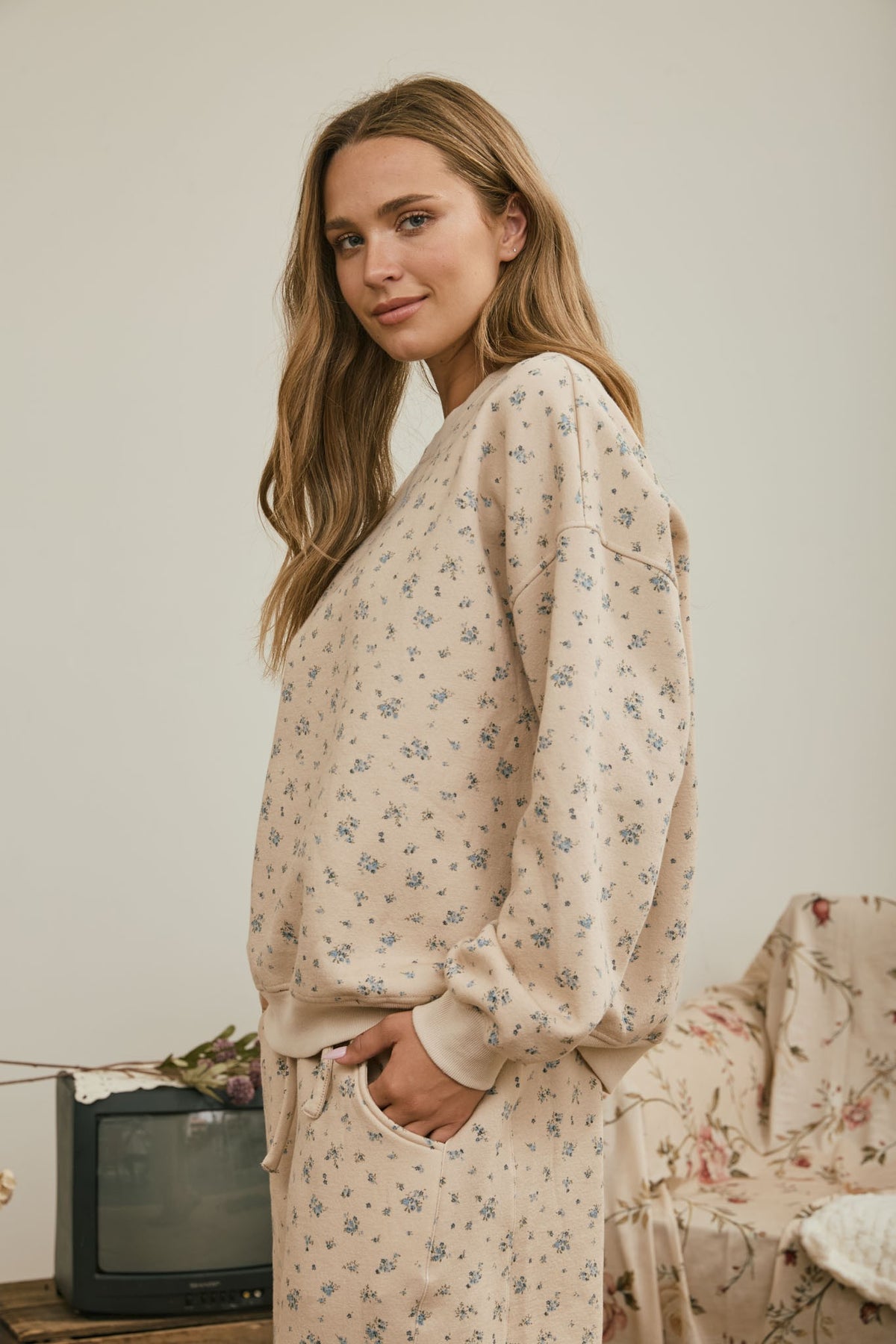 Ditsy Floral Boxy Sweatshirt