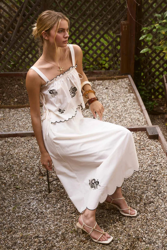 Embroidered Detail Scalloped Midi Skirt
