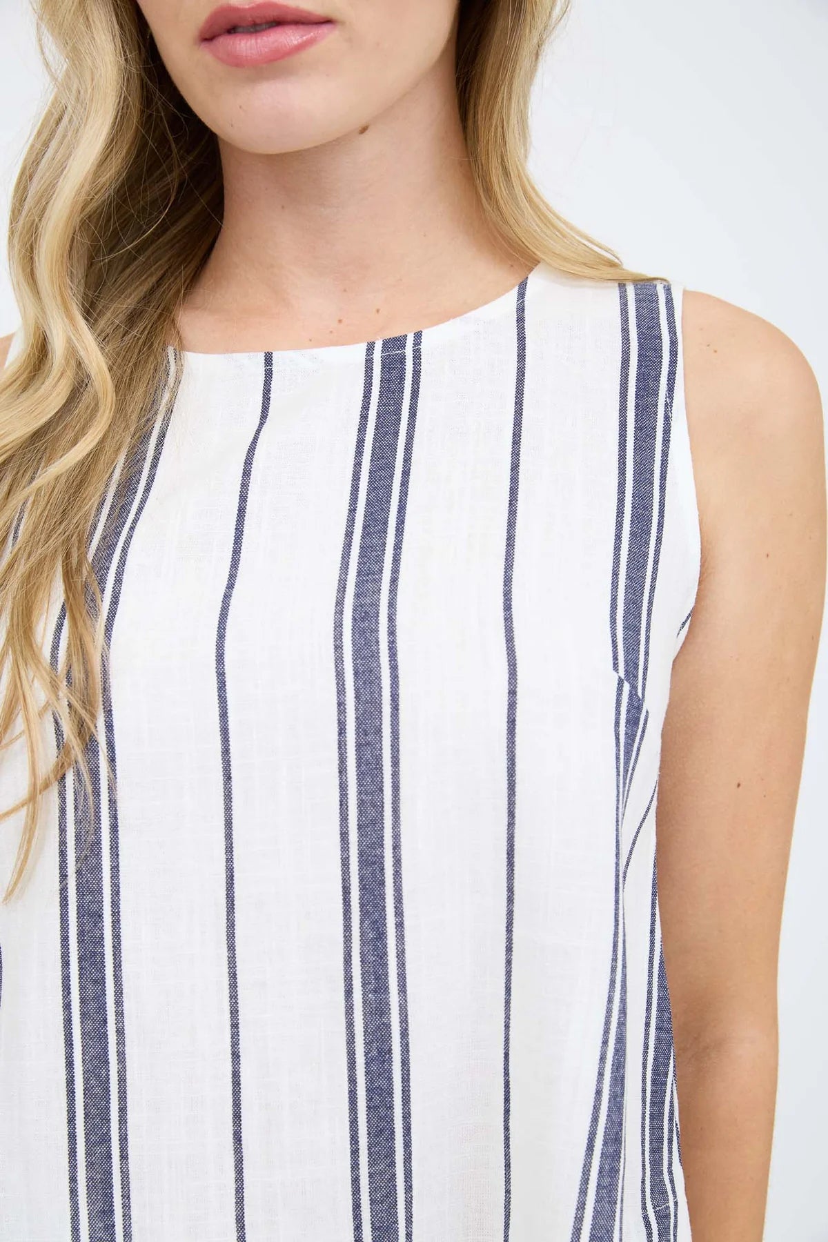 Stripe Button Back Cropped Tank